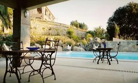 The Manor Bed and breakfast